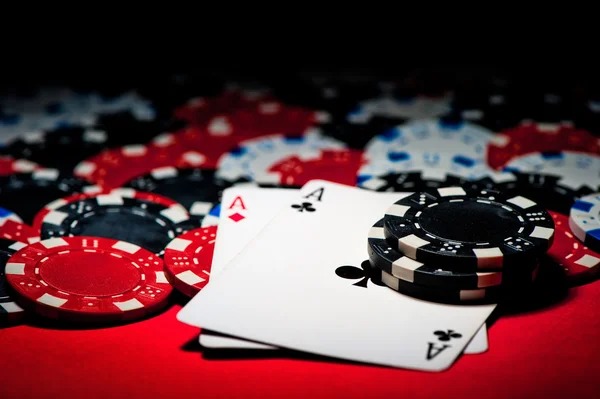 pusaka no-commission baccarat live dealer feed showing card draw and hand settlement